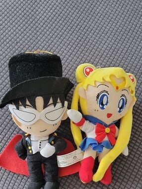 Sailor Moon & Tuxedo Mask Plush Set - Yellow, Black